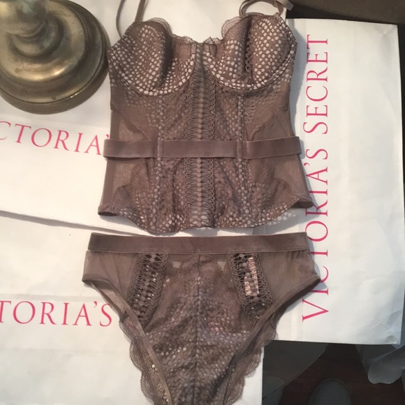 Victoria's Secret Other - Victoria’s Secret bustier Lingerie Set